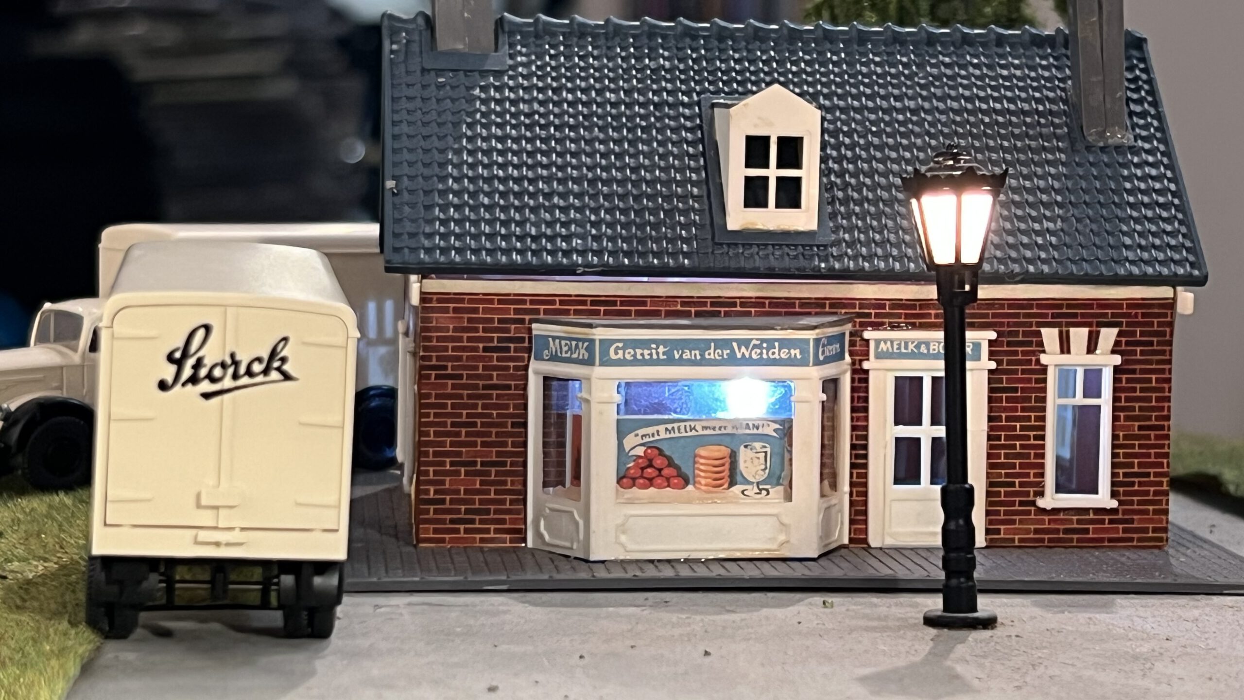 Dachbodensee nieuws. Kruidenierswinkel verder leeg gehaald