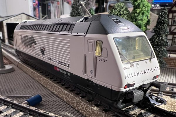 Märklin 34612 H0 Elektrische locomotief Re 460 ‘Milch’ van de SBB
