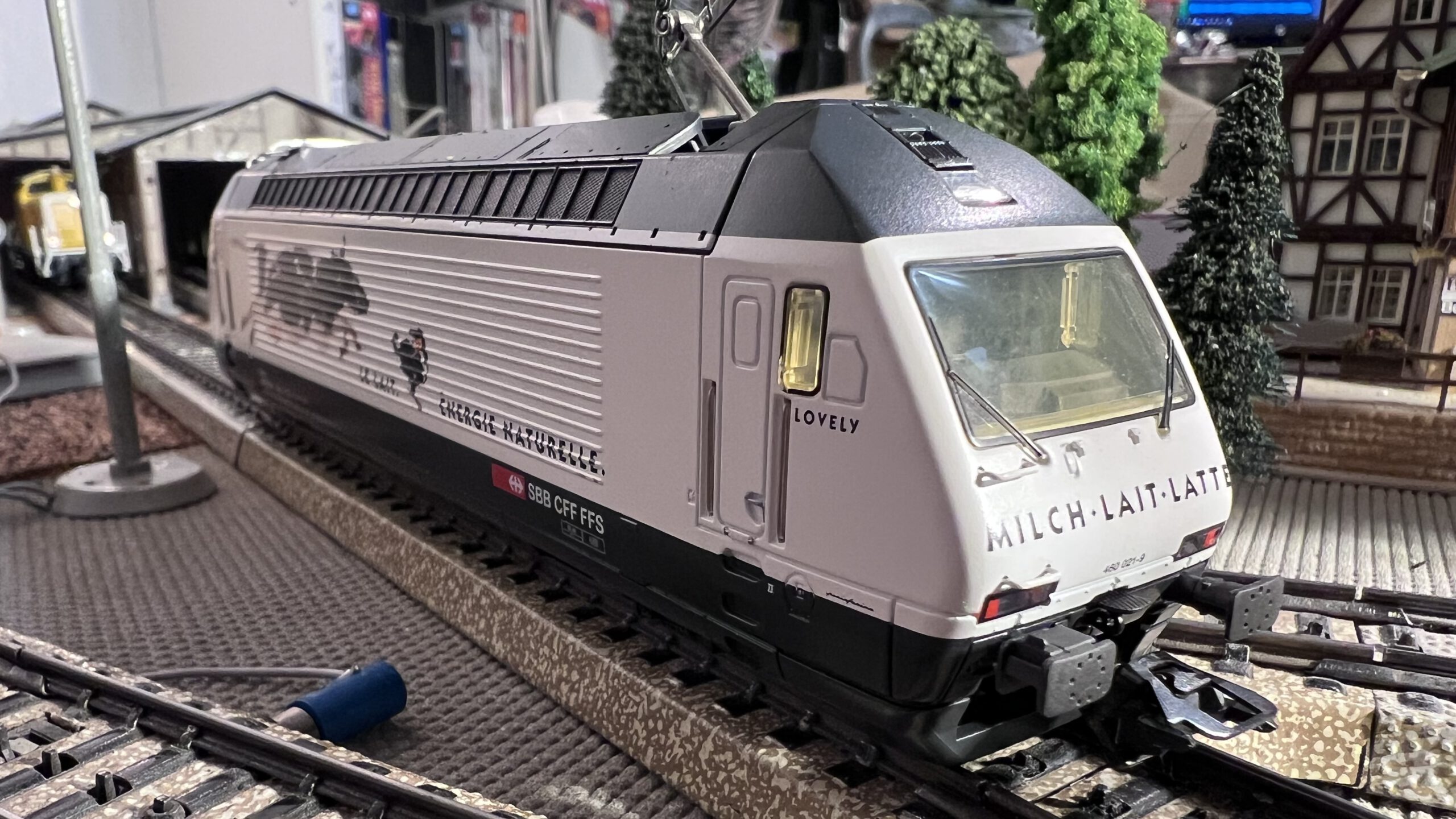 Märklin 34612 H0 Elektrische locomotief Re 460 ‘Milch’ van de SBB